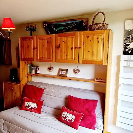Daire Pres Des Pistes A Montalbert - Fr-1-755-38 La Plagne